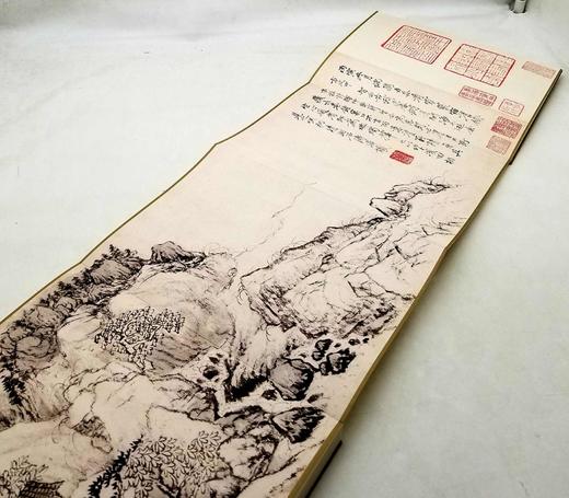 中国历代百部绘画:《江山胜揽图》，石涛绘，布面盒装，册页装，约16开，江西美术出版社2012年版，北京雅昌精印，定价980，售价166元。 商品图5