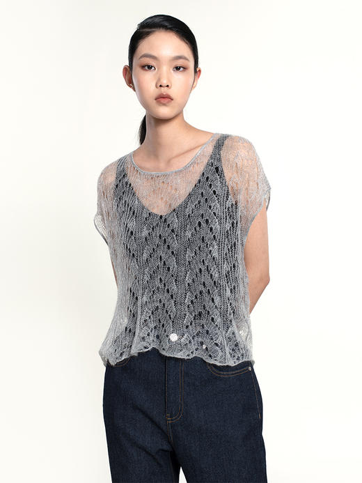 2022新款幼马海毛混纺7针单股镂空圆领背心 商品图3