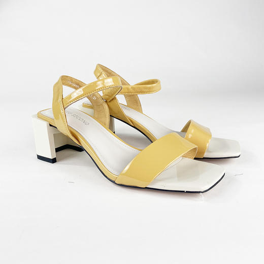 IUIU SECOND夏季简约元素方头中跟凉鞋 商品图3