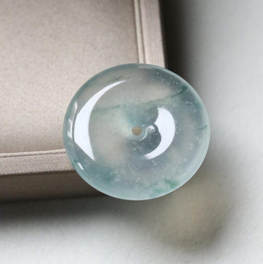 玻璃种雪花棉翡翠平安扣 商品图5