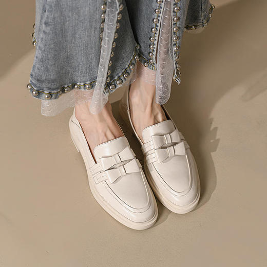 春季新品，粗跟圆头乐福鞋深口单鞋黑色棕色中跟鞋RB-H966 商品图5