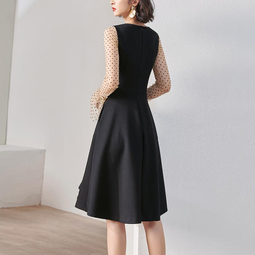 剩S/M/L/XXL 米思阳优雅温婉收腰显瘦套装背心裙打底衫两件套 商品图3