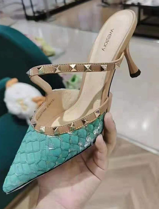 westory女鞋2021夏季新款漆皮包头拖鞋一字带尖头凉鞋W21AH53671 商品图0