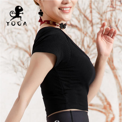 壁虎瑜伽【2203SY152】V领带胸垫露脐短袖（有胸垫）【七十二小时发货】 商品图9