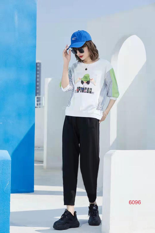 女圆领短T6096 商品图1