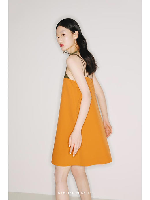 【双生】圆半双生领口设计环保PU拼接日落黄撞色吊带连衣裙/22000021B 商品图3