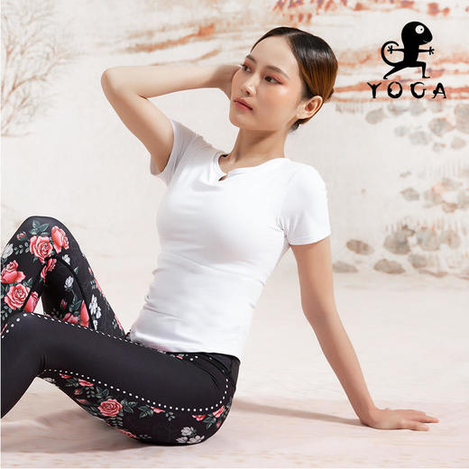 壁虎瑜伽【2203SY148】小V领修腰T恤（有胸垫）【七十二小时发货】 商品图3