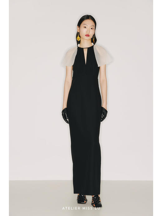 【坠入】细V镂空象牙白薄纱拼接黑色收腰长裙/22000004 商品图0