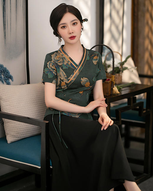 ZAYS-013夏季改良时尚旗袍V领上衣套装气质旗袍 商品图3