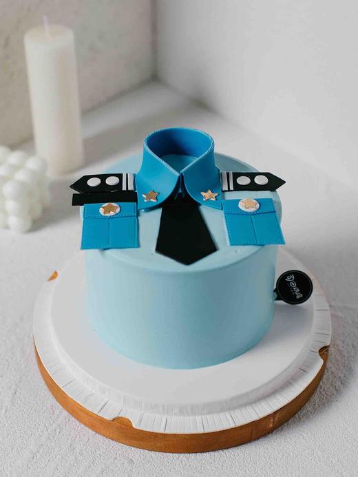 人民警察（表面装饰为翻糖制作，请提前1天预订） 商品图1