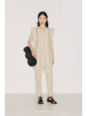 【巴黎郊野】金属流苏设计燕麦浅绿V领飞袖连衣裙/22000011