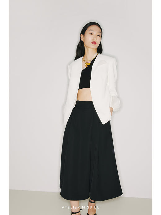 【塔罗】重工圆片拼接水流开襟北极狼白收腰外套/220011B 商品图3