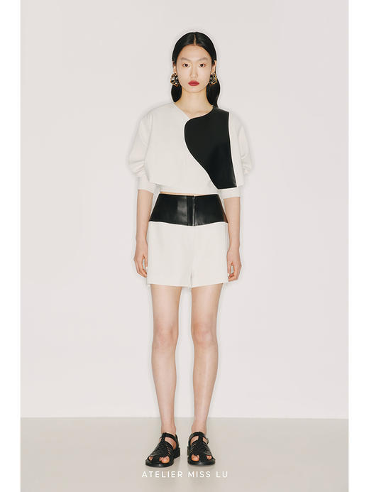 【昼夜】环保PU皮质撞色拼接浅青白小A字短裤/220008 商品图1