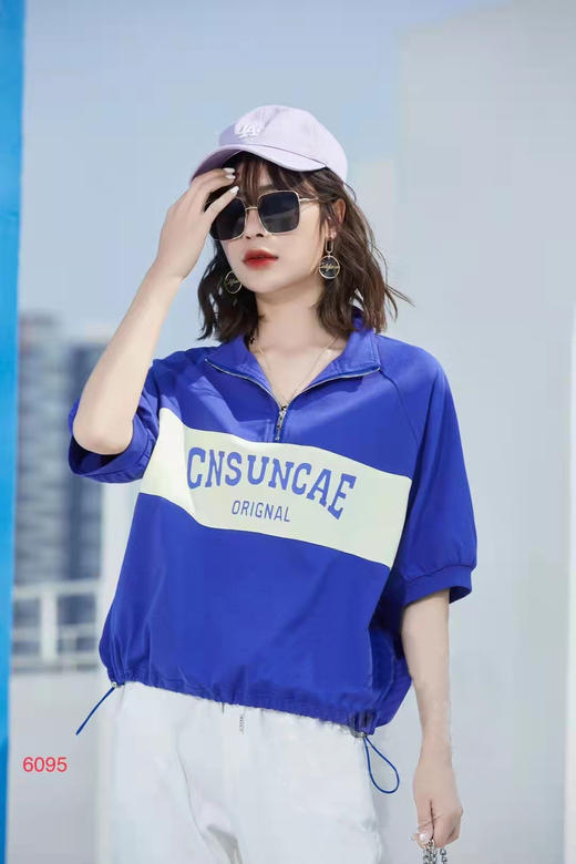 女半拉链短T6095 商品图4