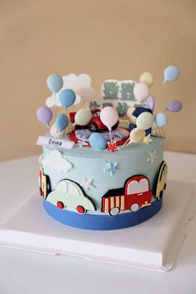 汽车乐园（装饰为翻糖手工制作，请提前2天预订）