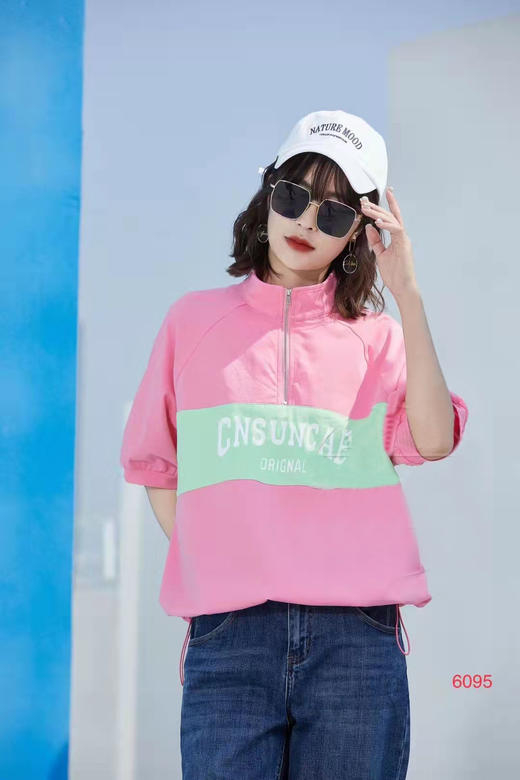 女半拉链短T6095 商品图0