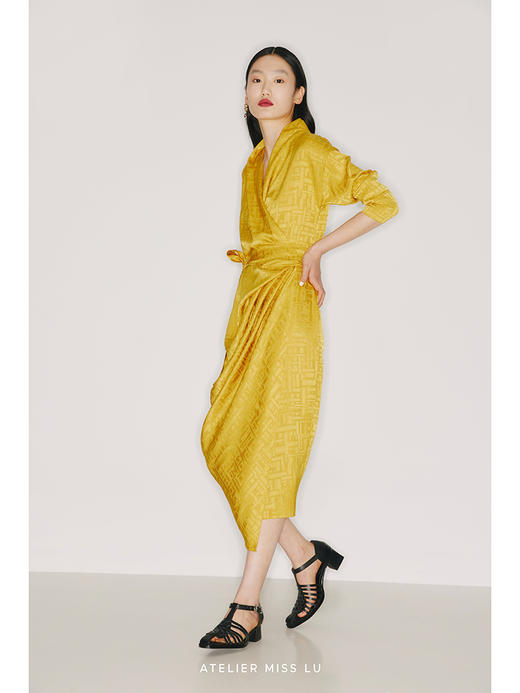 【春日信徒】定制款日本进口三醋酸琉璃黄立裁裹身长袖连衣裙/22000030B 商品图2