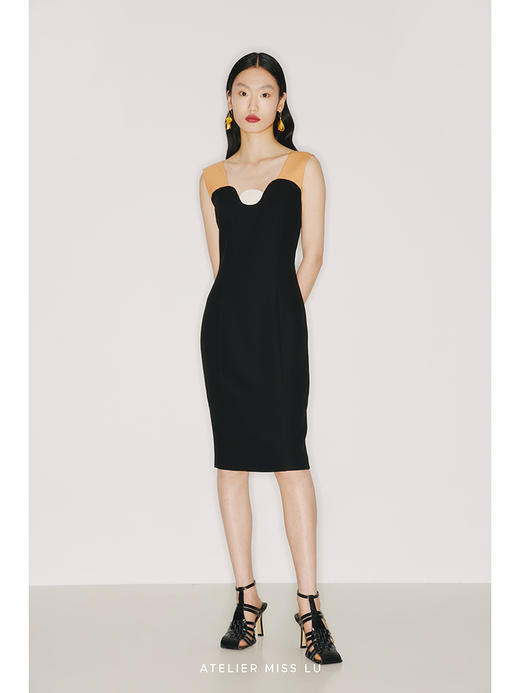 【午后海平线】圆半初升领口设计蜂蜜黄撞色肩带黑色修身连衣裙/22000026A 商品图2