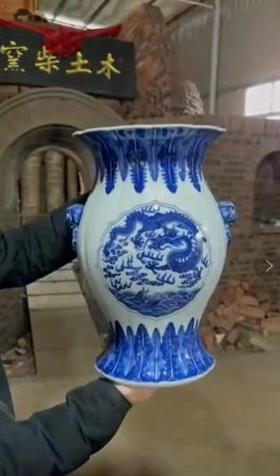 杜芳星：鱼化龙双耳盘口尊