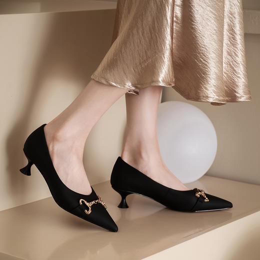 westory女鞋2021年新款春季羊皮尖头细跟婚鞋高跟单鞋S21AE52371 商品图0