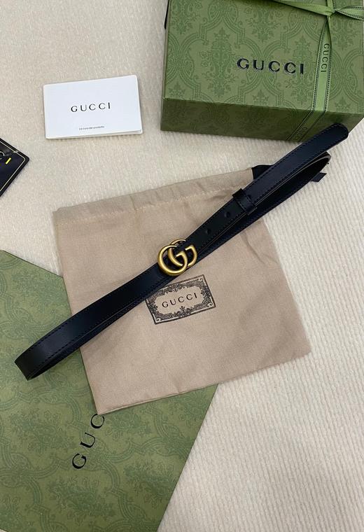 4-5年如新，双面胎牛皮双G腰带 自留百搭经典款 商品图4