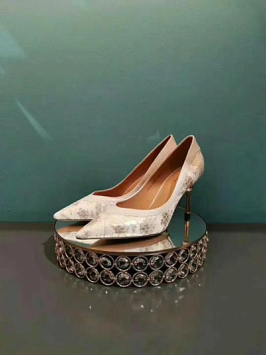 Westory新秋优雅瓷白尖头高跟鞋W20CE70081 商品图0