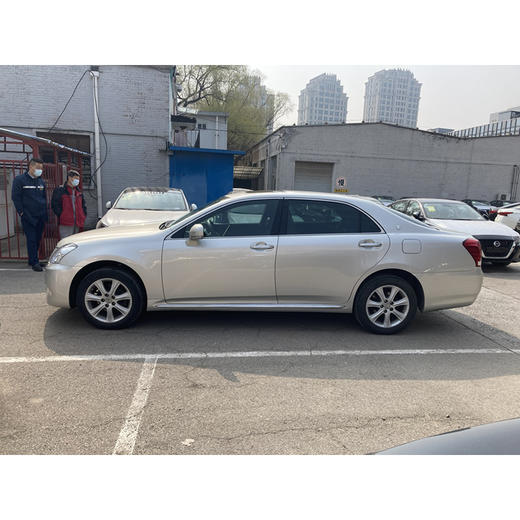 丰田 皇冠 3.0L Royal 真皮版 【长租-北京】 商品图3