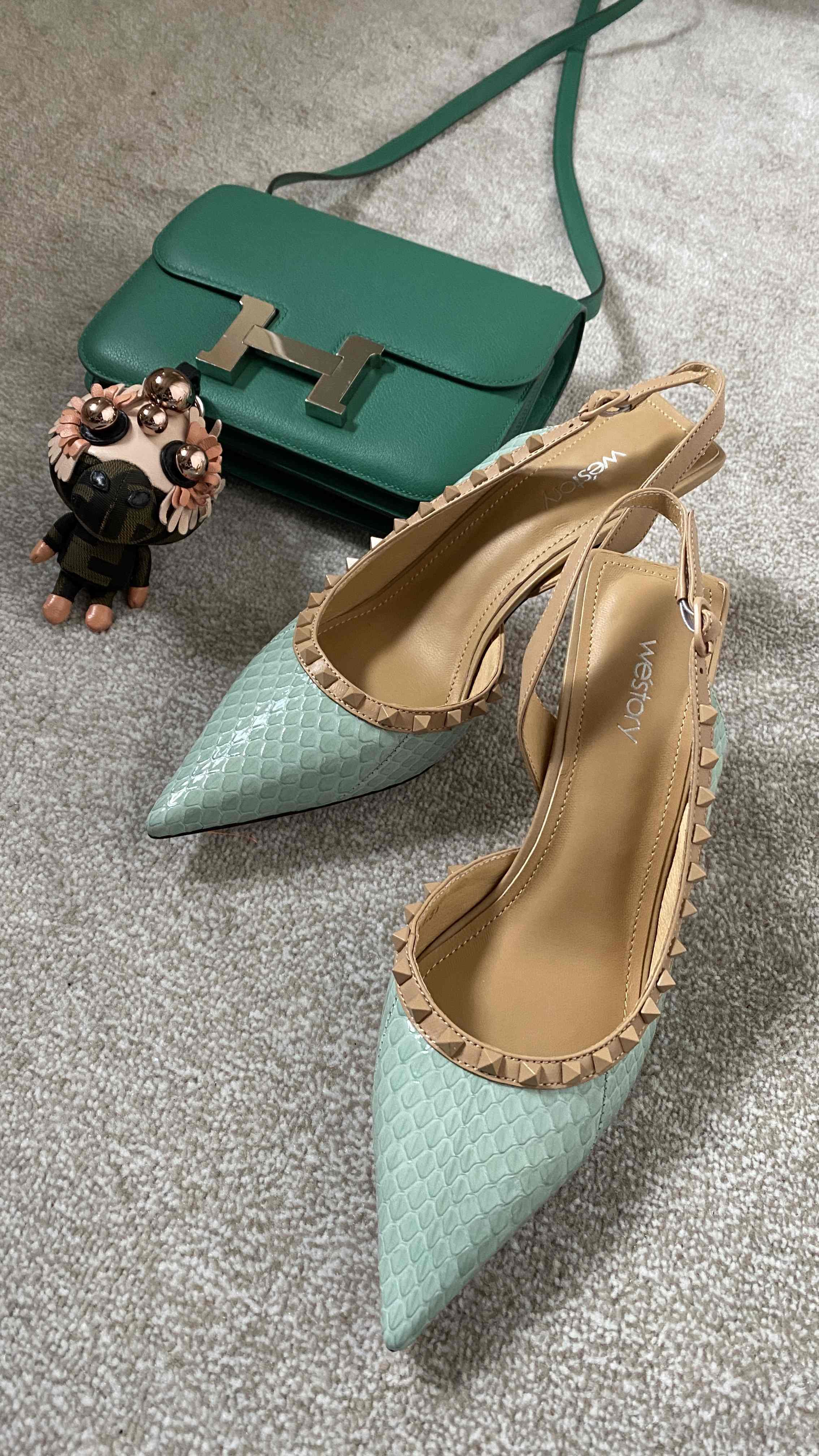 westory夏新细跟法式仙女风百搭铆钉舒适ins凉鞋51991