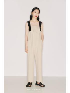 【时髦玛丽奥】环保皮革肩带燕麦浅驼松紧阔腿连体裤/22000001