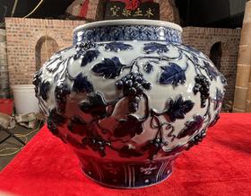 紫气东来葡萄元青花大罐