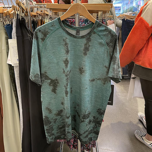  LULULEMON/露露乐檬 Metal Vent 男士夏季轧染透气短袖T恤 商品图3