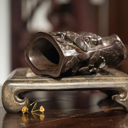 清 紫檀木透雕松鹤延年笔筒 商品图2