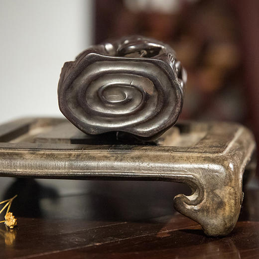 清 紫檀木透雕松鹤延年笔筒 商品图3