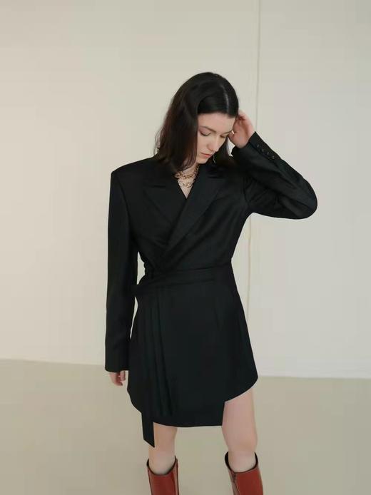 分镜头集成店SHANG1BY SHANGYI 2022春夏新品西装式连衣裙 商品图11