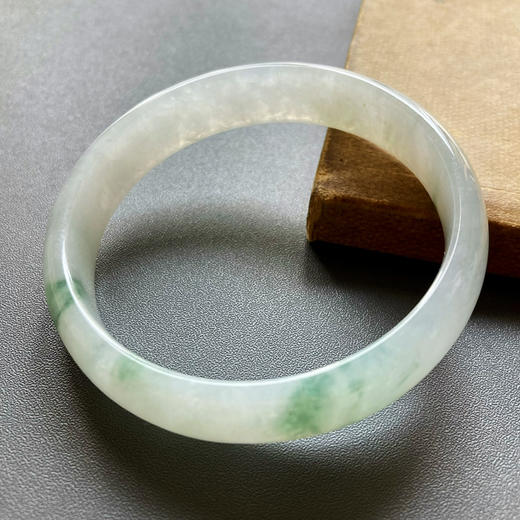糯冰种飘花翡翠手镯60 商品图1