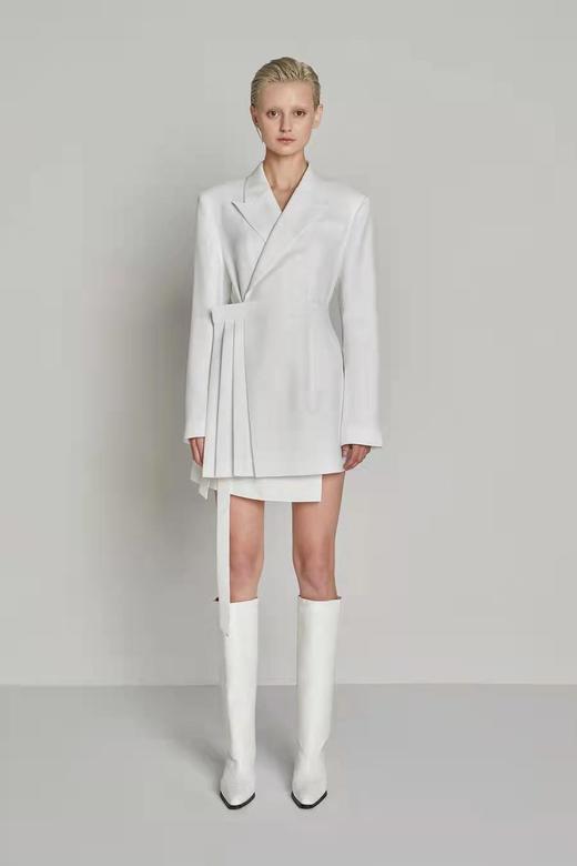 分镜头集成店SHANG1BY SHANGYI 2022春夏新品西装式连衣裙 商品图2