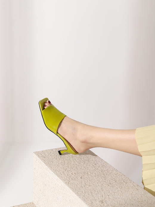 IUIU SECOND夏季时尚方头小跟柔软羊皮凉拖鞋 商品图4