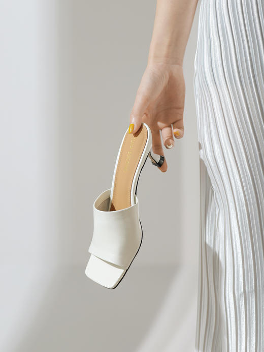 IUIU SECOND夏季时尚方头小跟柔软羊皮凉拖鞋 商品图1