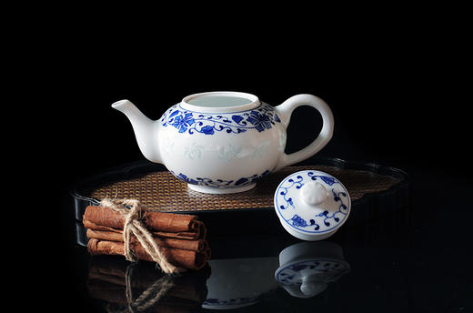 景德镇 国瓷红叶 8头茶具玲珑小花 商品图1