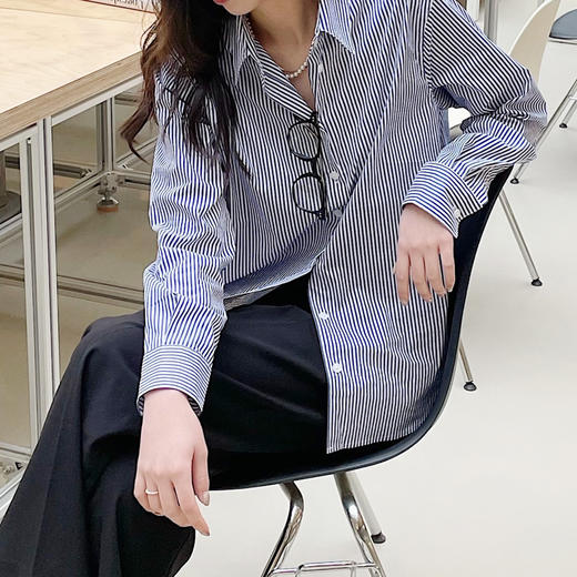 【新品秒杀】女士蓝白条纹衬衫B2201028077 商品图4