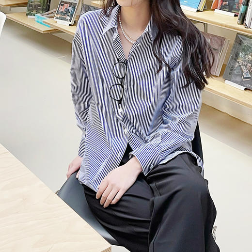 【新品秒杀】女士蓝白条纹衬衫B2201028077 商品图7