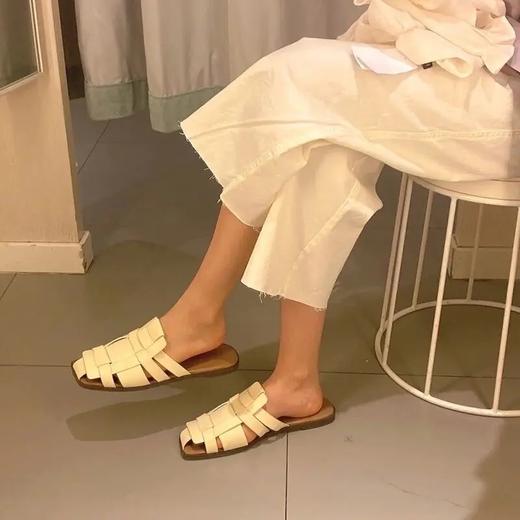 【限时折扣】春夏半包头编织平底凉拖 （黑色、咖啡色、米白色）35-40（非质量问题不退不换） 商品图1