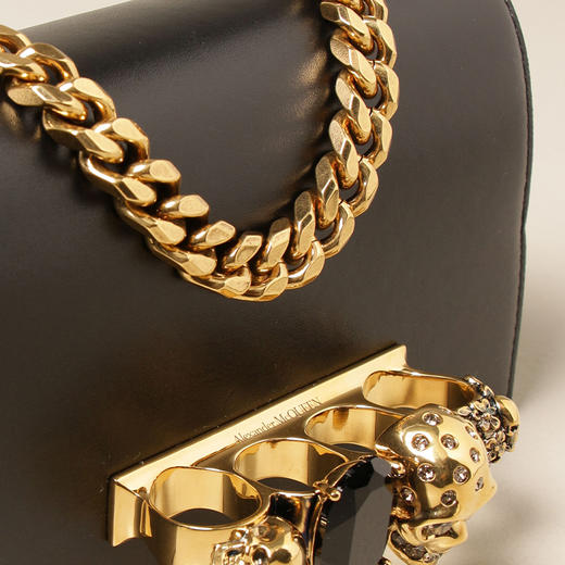 ALEXANDER MCQUEEN 亚历山大.麦昆 女士小号鳄鱼压纹皮革施华洛世奇水晶镶嵌手指骷髅单肩包 黑色 653134 CMO0T 1000 商品图2