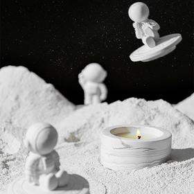 宇航员雕塑香薰蜡烛助眠摆件ins桌面卧室室内装饰持久生日礼物