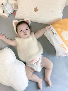 睡12小时整觉的宝宝需要唤醒喂奶换纸尿裤吗