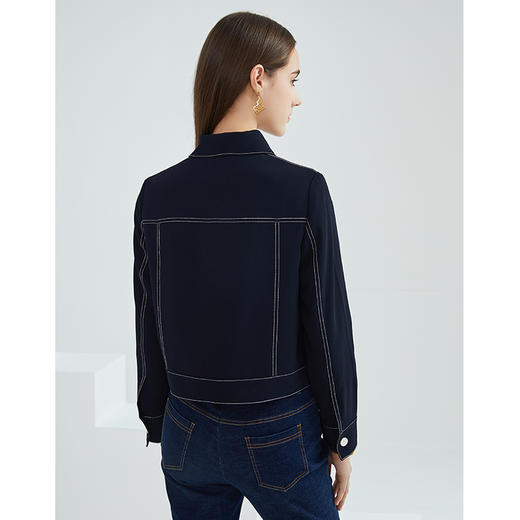 EITIE爱特爱春季新款洋气时尚简约撞色线条单排扣夹克短外套6303002 商品图6