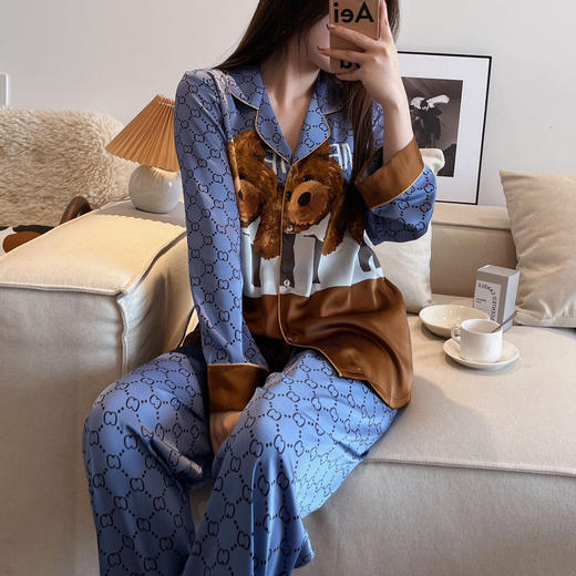 花洛HRLO潮牌熊熊家居服女2023新款夏季网红冰丝薄款卡通睡衣套装 商品图2