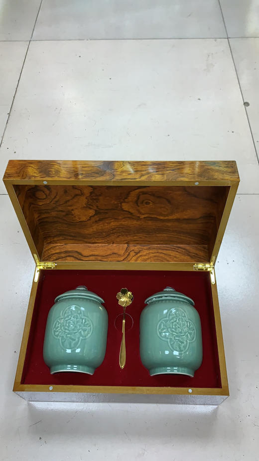 45元/套  金丝楠木木盒瓷罐半斤/一件12套 商品图1