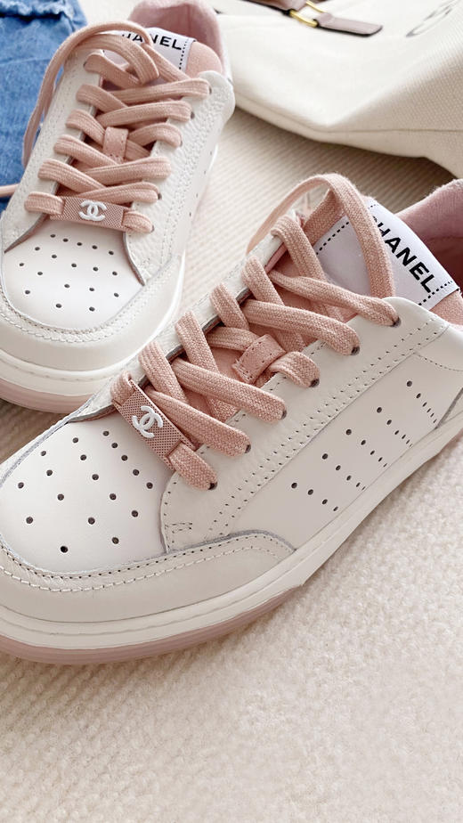 老友团购 胎牛皮小香白鞋 轻盈 舒适 商品图6