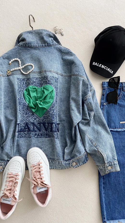 老友团购 胎牛皮小香白鞋 轻盈 舒适 商品图3